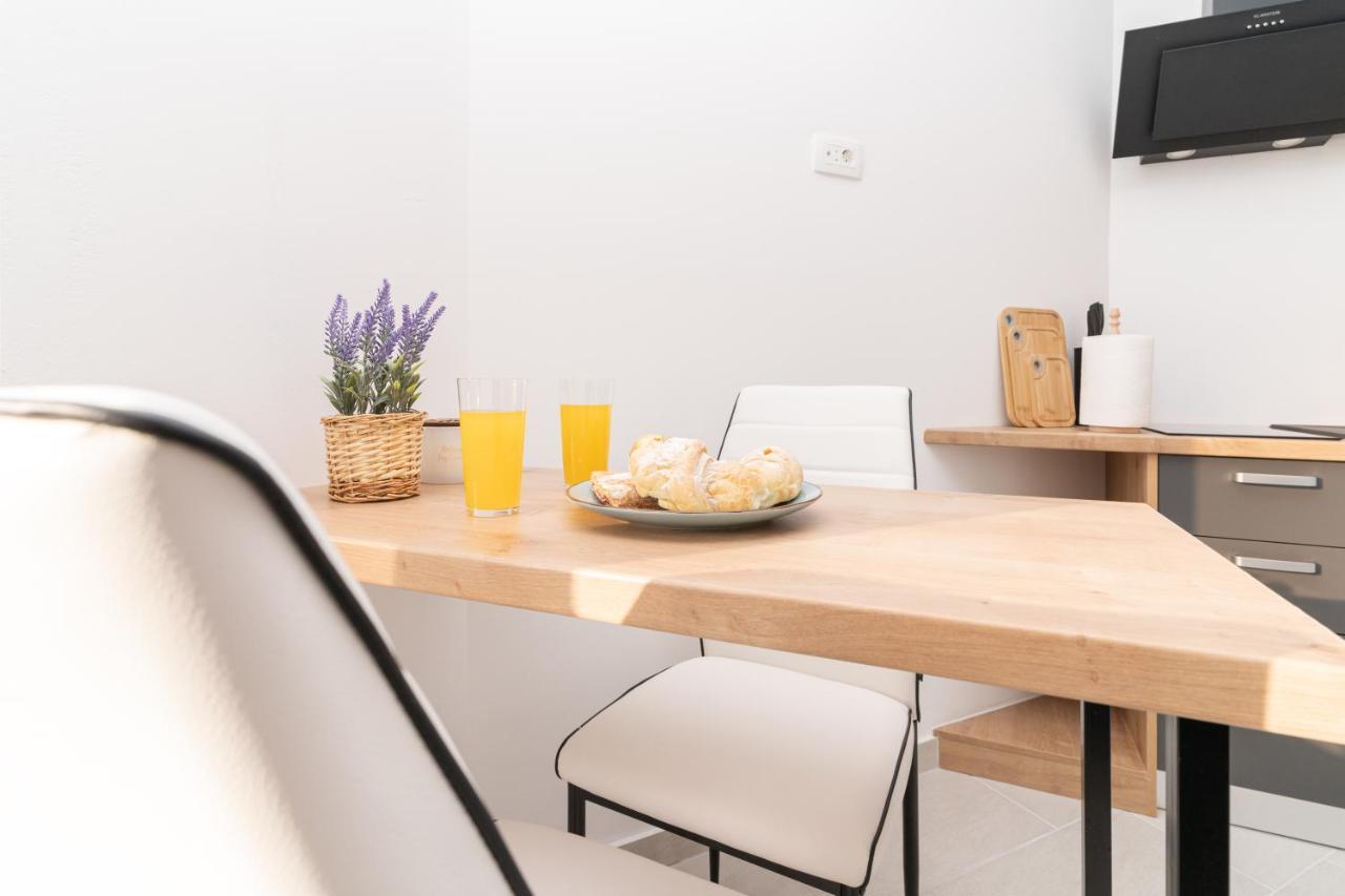Casa De Hijos Apartment Кавтат Екстериор снимка